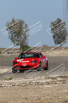 media/May-01-2022-CalClub SCCA (Sun) [[03a481c204]]/Group 5/Qualifying (I5)/